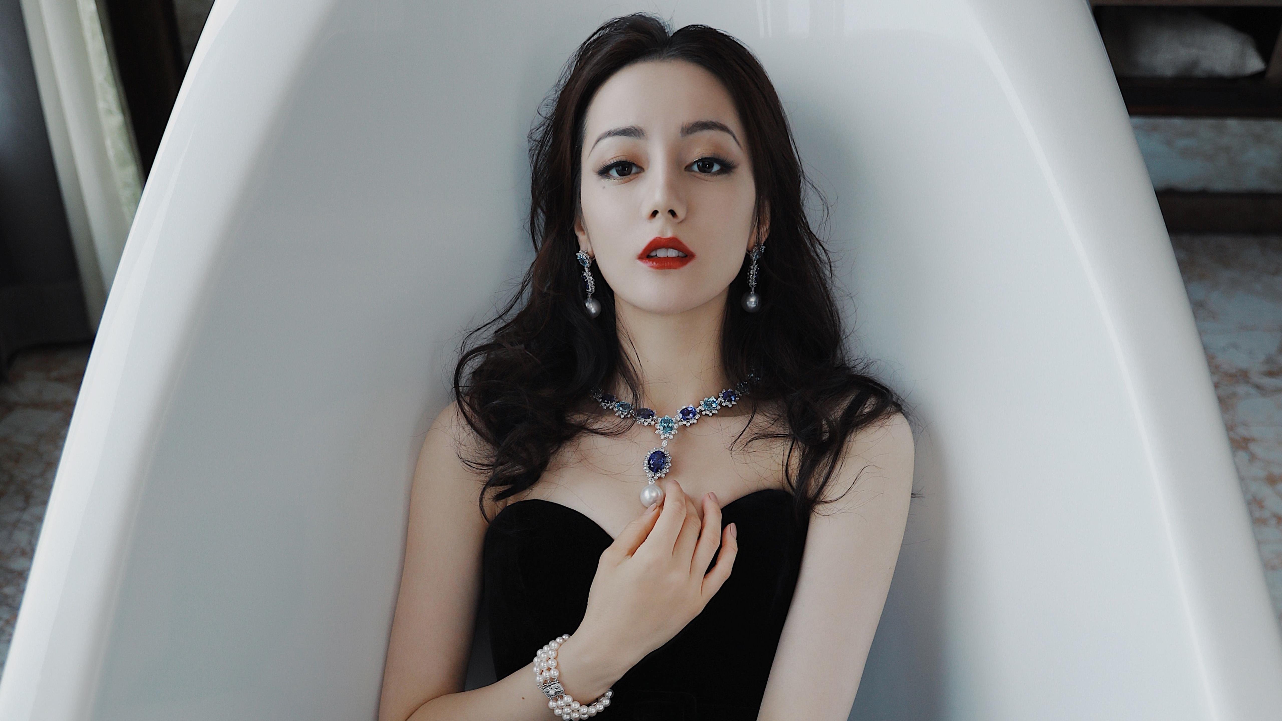 乌拉圭男足在巴黎奥运会比赛中表现出色，赢得金牌，乌拉圭足球运动员,别名中国男孩
