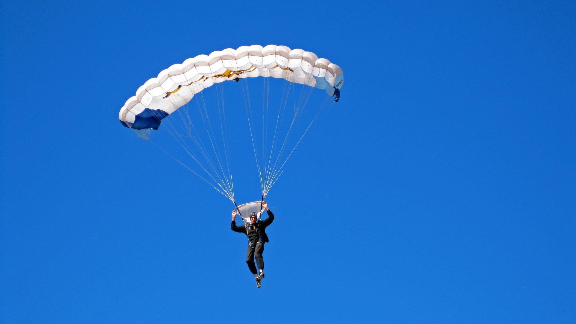 九游app官方下载-赛场上的精彩意外瞬间合集，赛场上的精彩瞬间作文